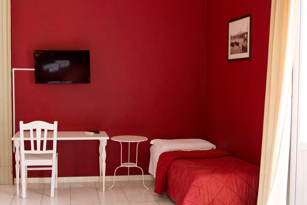 Hotel Biscari คาตาเนีย ภายนอก รูปภาพ